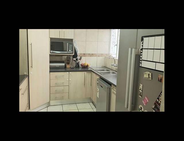 3 BEDROOM TOWNHOUSE FOR SALE IN BRACKENDOWNS